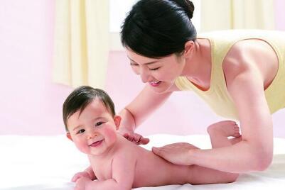 選擇石景山月嫂做月子的四個(gè)方面